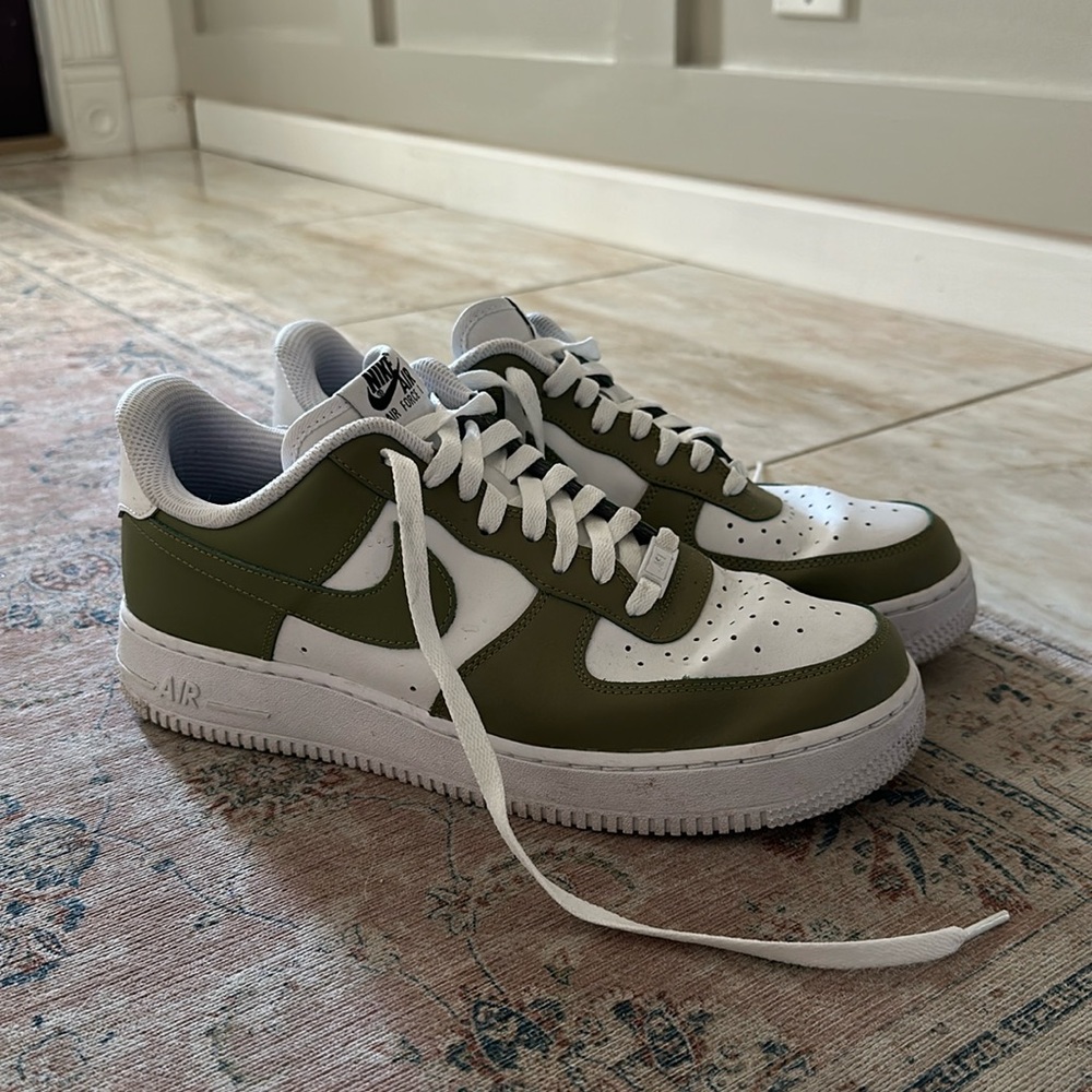 Nike Air Force One Men’s Size 10.5